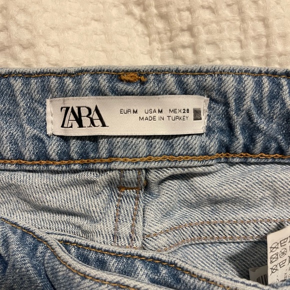 Zara criss cross w denim shorts - Picture 3 of 3